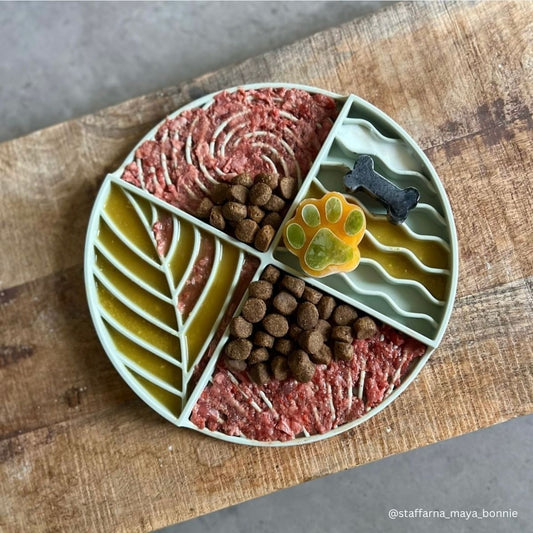 Swirly - Kelp | Lick Mat